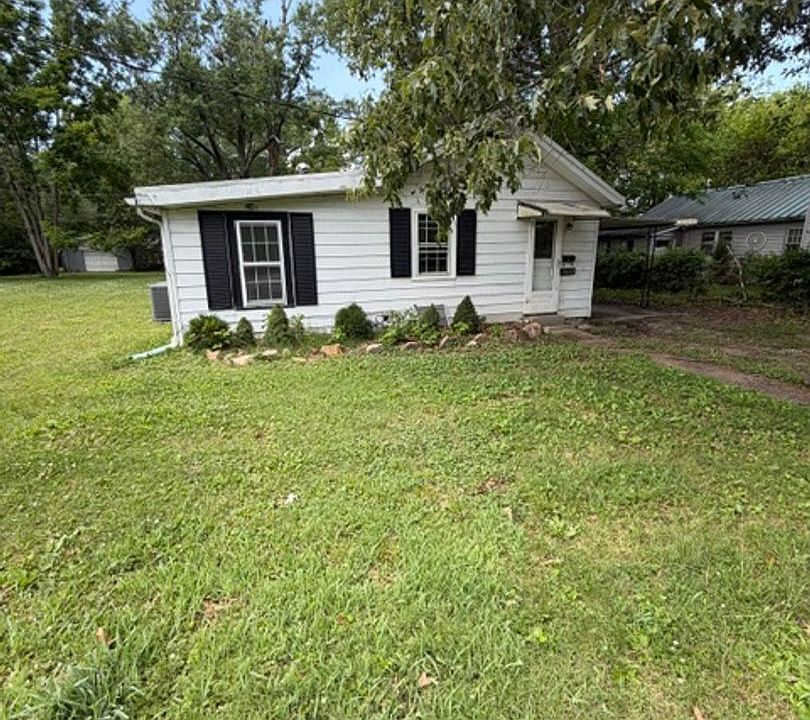 1st image of 1655 Eastwood Ave