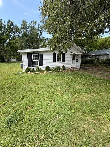 1655 Eastwood Ave Photo 1