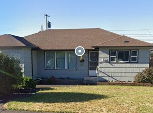 1319 Olympic St, Springfield, OR 97477