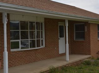 211 Cold Springs Rd, Stuarts Draft, VA 24477