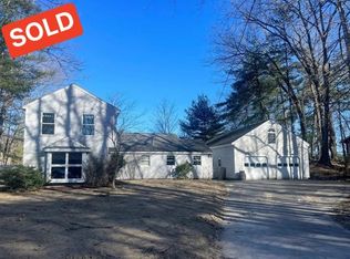 77 Peninsula Dr, Lunenburg, MA 01462