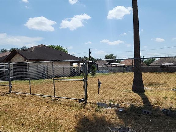 4th image of 505 N Linares St