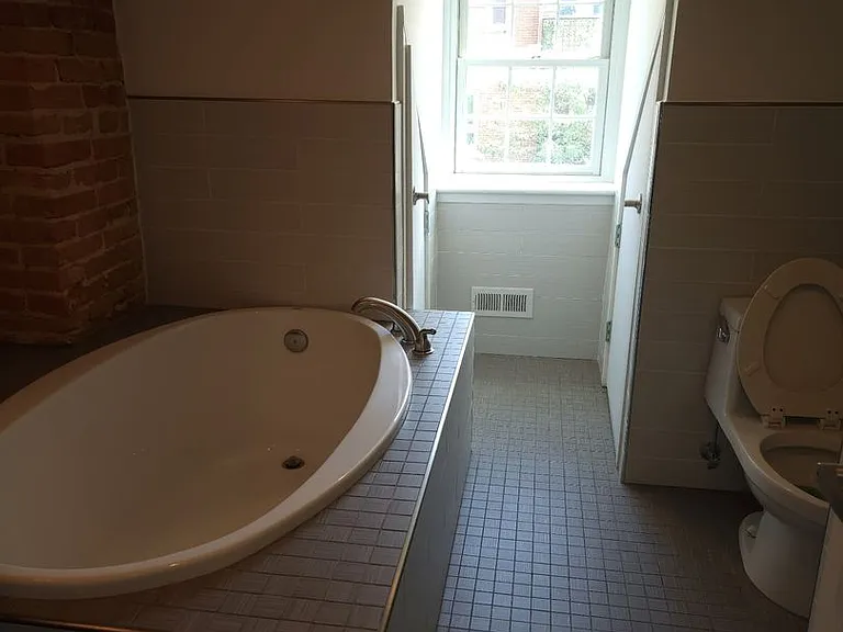 4 E Henrietta St — Photo 35