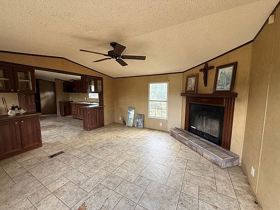 5th image of 499 Gulf Camp Rd
