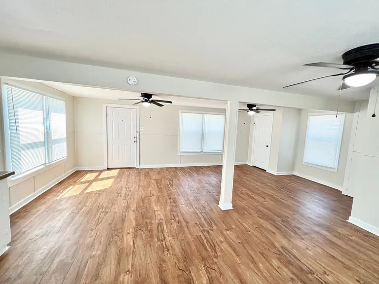 1106 Gulfview Ln — Photo 7