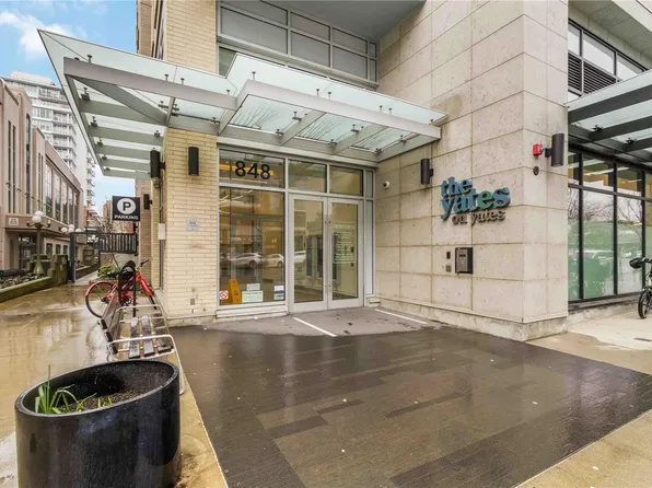 848 Yates St #1206, Victoria, BC V8W 0G2