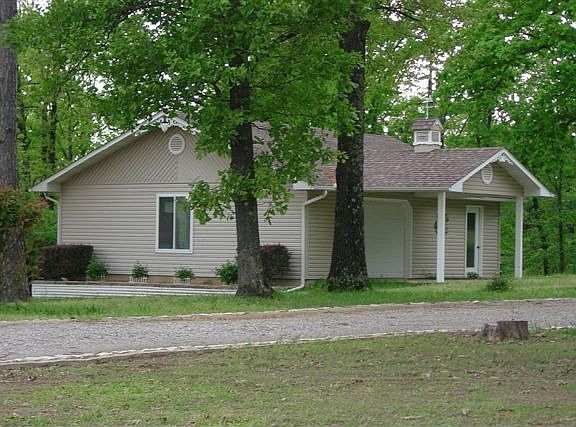 3rd image of 1412 Jordan Rd