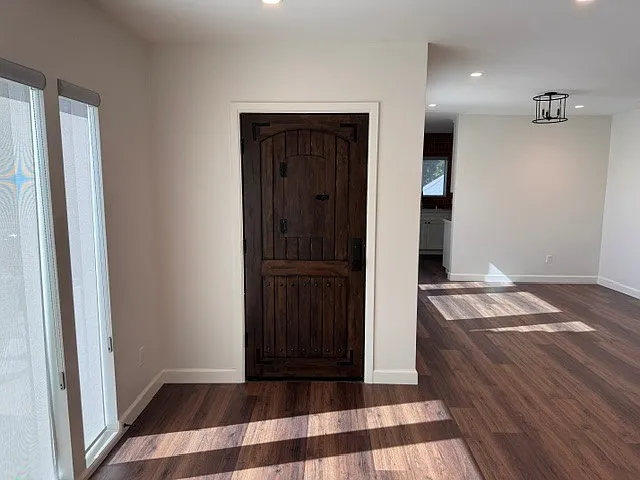 1351 Virginia Ave — Photo 5