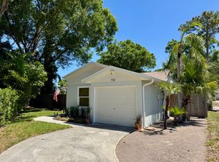 754 Arthurs Ct, Tarpon Springs, FL 34689