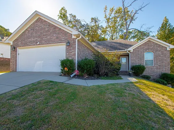 1205 Heights Rd, Benton, AR 72019