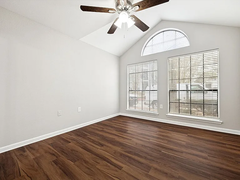 Grove at White Oak — Photo 63