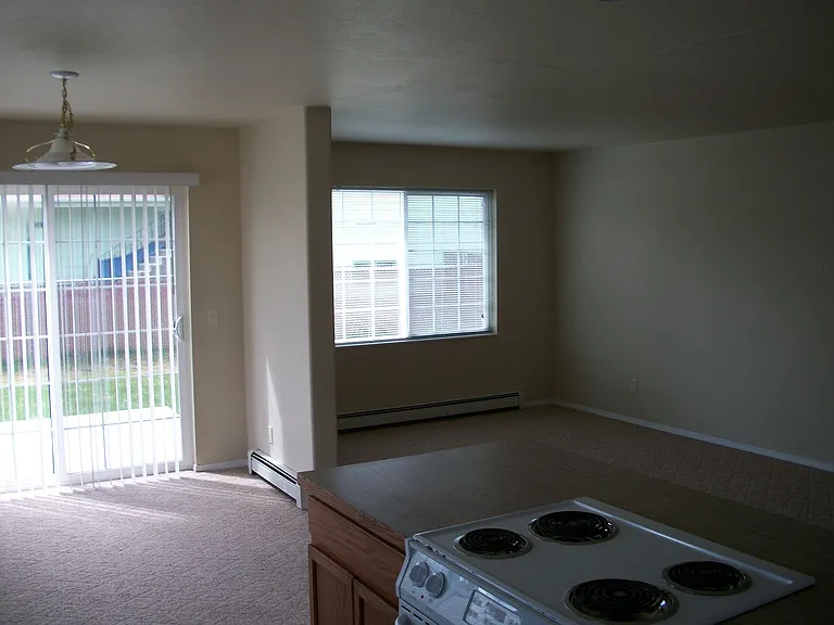 1304 W Babcock St #B — Photo 25