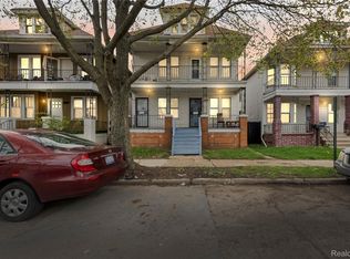 2143 Trowbridge St, Hamtramck, MI 48212
