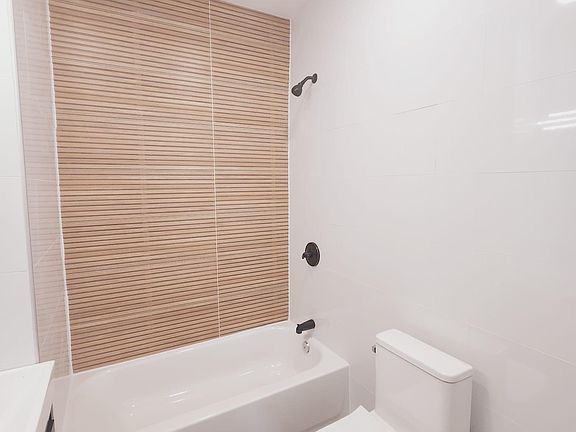 3rd image of 2709 John F Kennedy Blvd #101