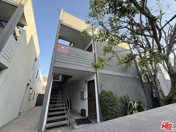 5th image of 36 Horizon Ave