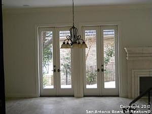 5th image of 133 Westcourt Ln