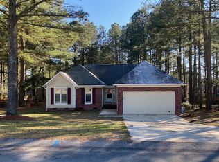 111 Stonesthrow Ln, Raeford, NC 28376