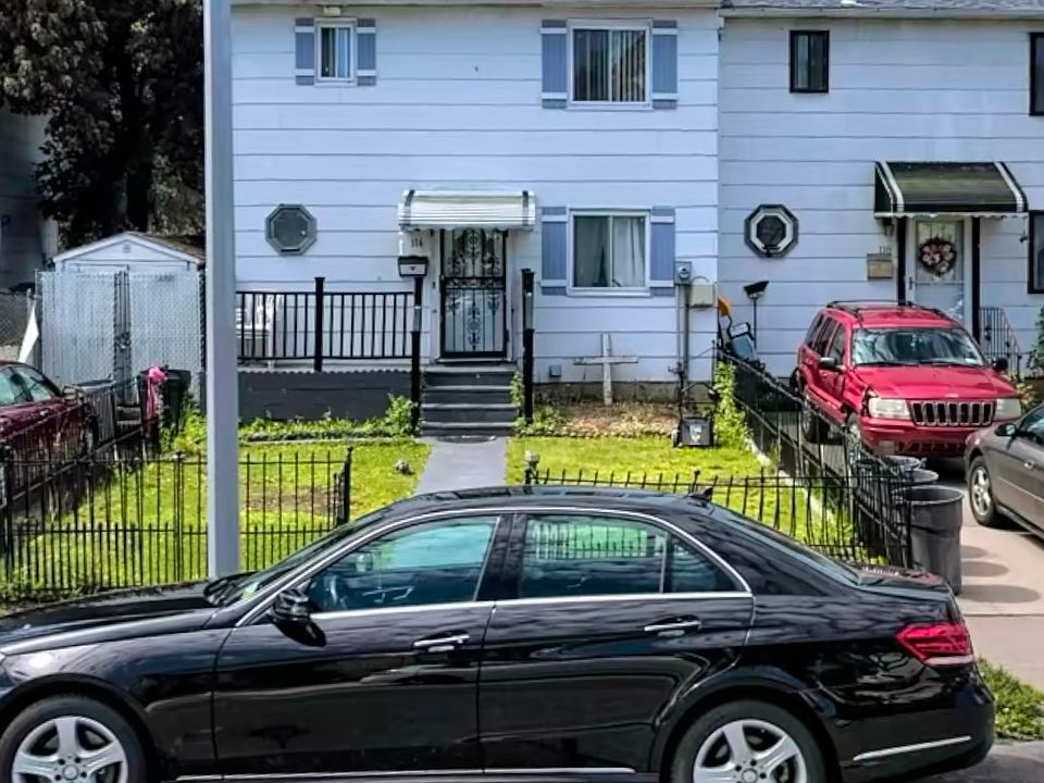 1st image of 116 Ada Dr #2
