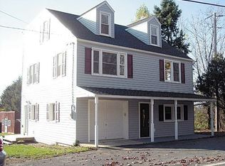1064 Park Rd, Leesport, PA 19533