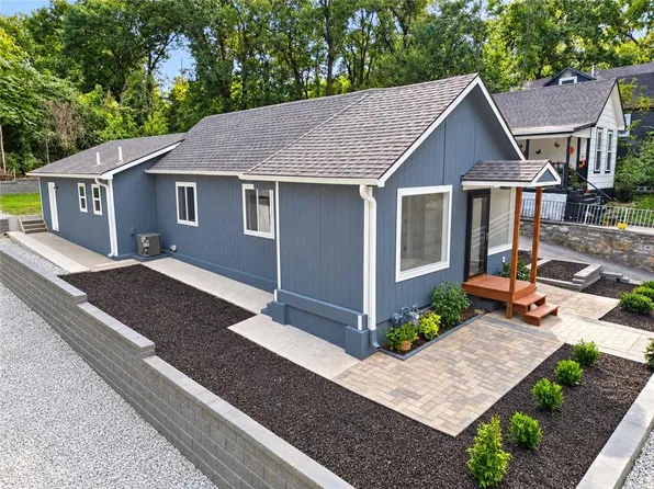 1033 Tenny Ave, Kansas City, KS 66102