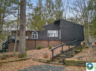 2329 Cramer Ct, Bushkill, PA 18324