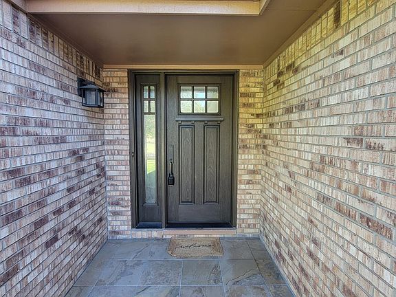 2nd image of 46400 Briargate Dr
