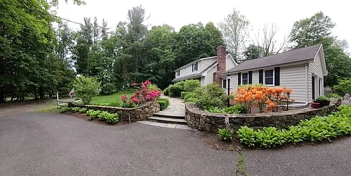 32 Cherry Ln Photo 1