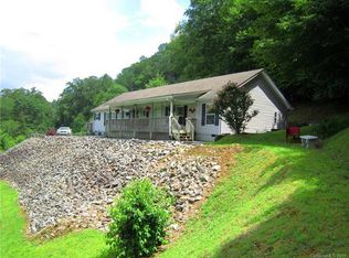 91 Shumate Rd, Black Mountain, NC 28711