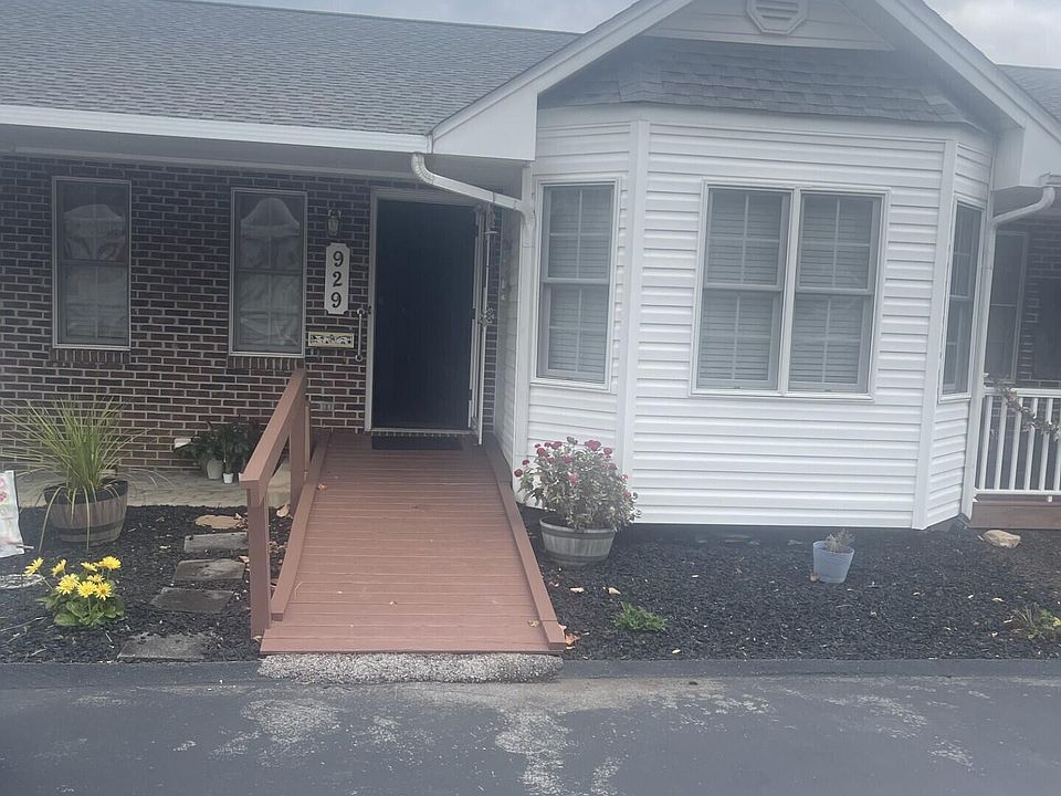1st image of 929 W G St #929