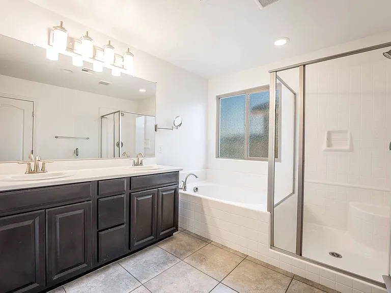 10750 Yarmouth Bay Ct — Photo 12