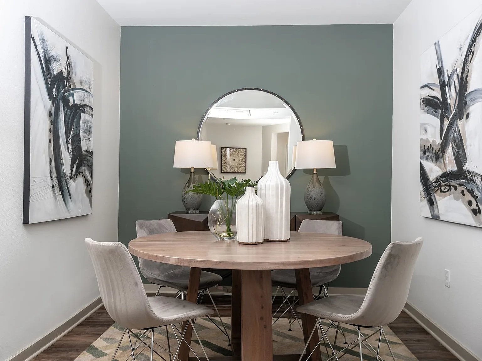 Mira Bella Apartments San Diego — Photo 4