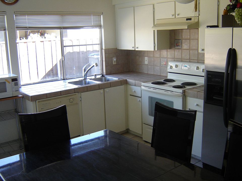 2nd image of 1274 Ballard Ct
