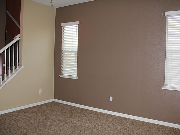 4th image of 1911 Cabrera Ct