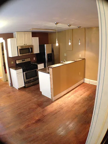 2415 Vine St #2 Photo 1