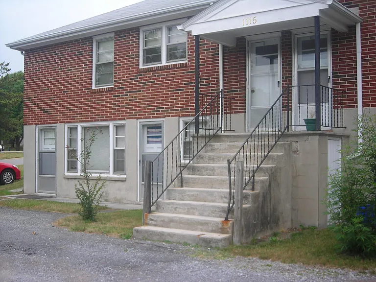 1115 Progress St NW #1 — Photo 2