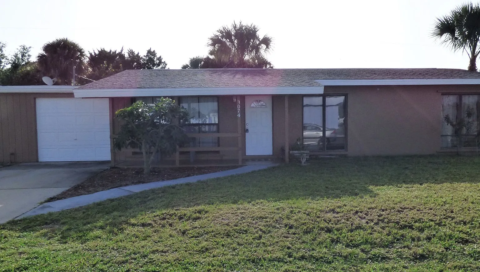 2/2/1 Harbor Heights Home - Punta Gorda Annual Lease — Photo 1