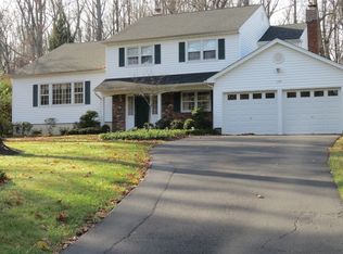 109 Sherbrook Dr, Berkeley Heights, NJ 07922