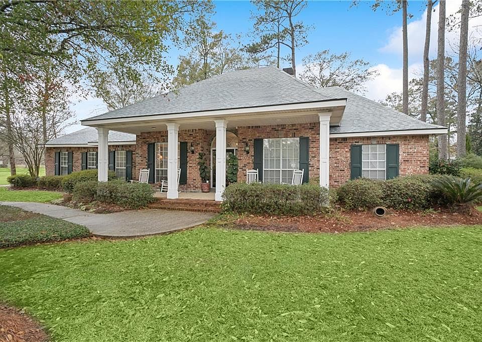 1st image of 104 Evangeline Dr