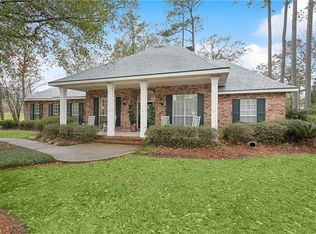 104 Evangeline Dr, Mandeville, LA 70471