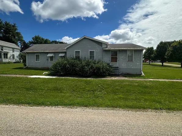 202 N Madison St, Washburn, IL 61570