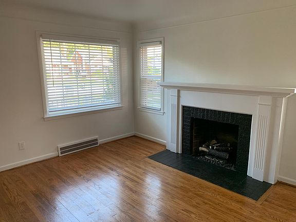 5th image of 2980 Oakshire Ave