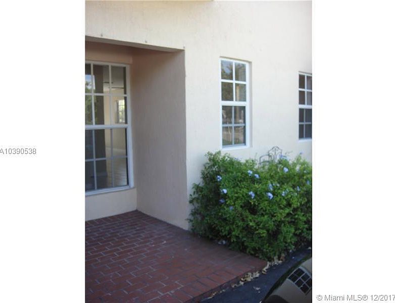 1st image of 2050 NE 140th St APT 11