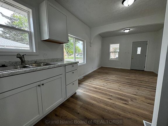 5th image of 1815 W 16th St