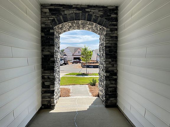 3rd image of 12926 Canterbury Castle Dr