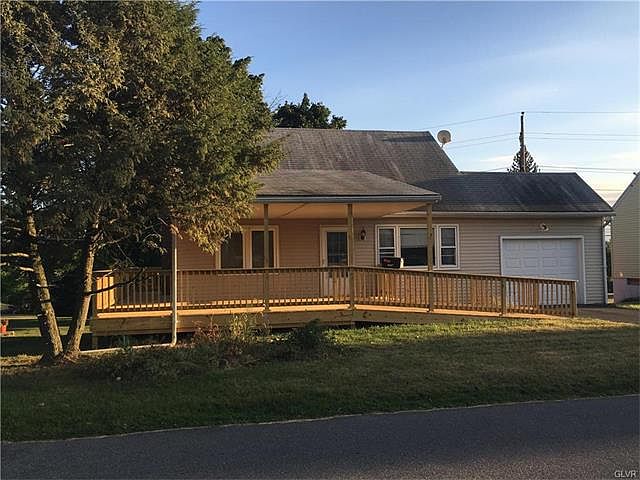 1st image of 3042 Hermitage Ave