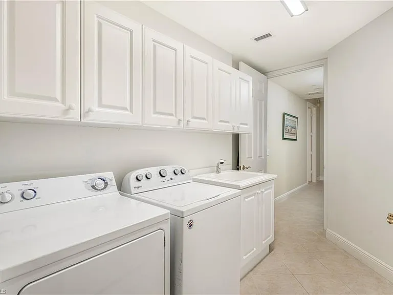 9259 Museo Cir #102 — Photo 21