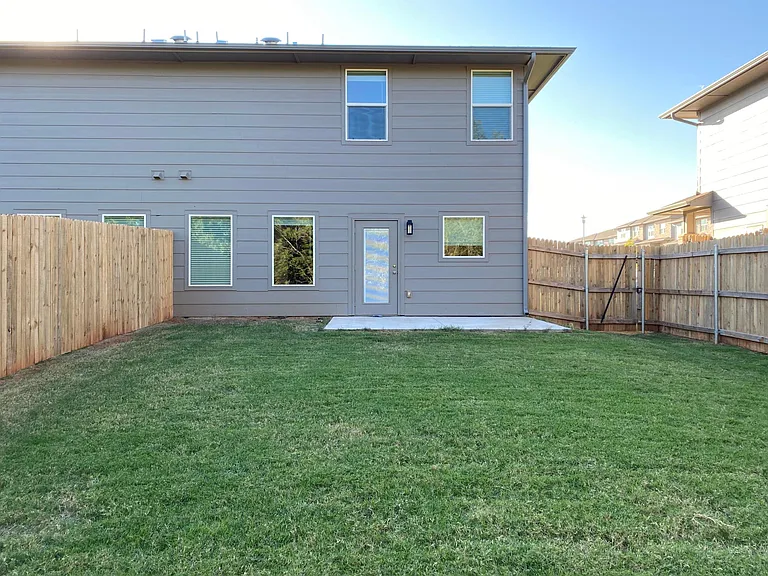 13518 Vinita Dr #13518 — Photo 35