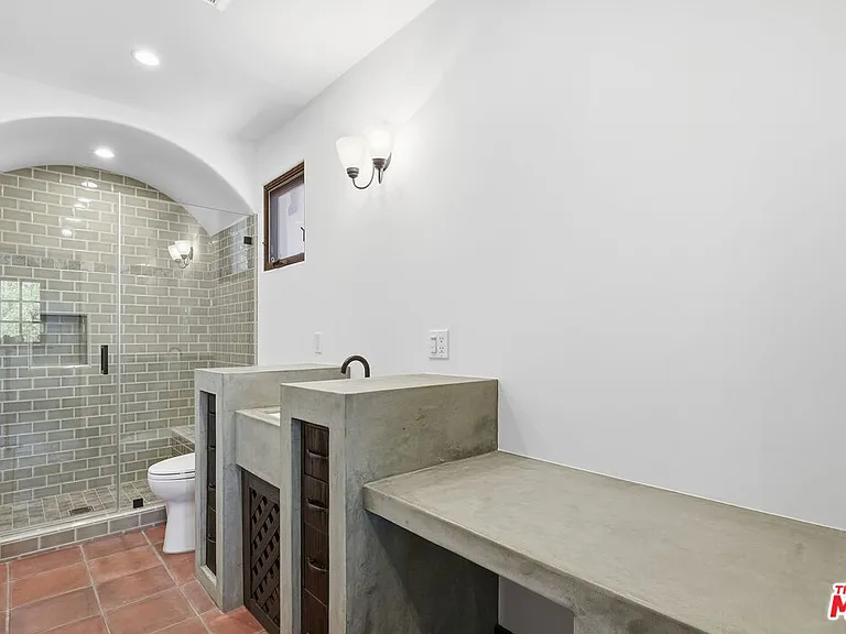 616 21st Pl — Photo 31