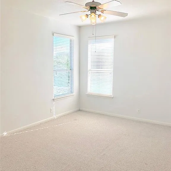 2419 Allred Dr #B — Photo 16