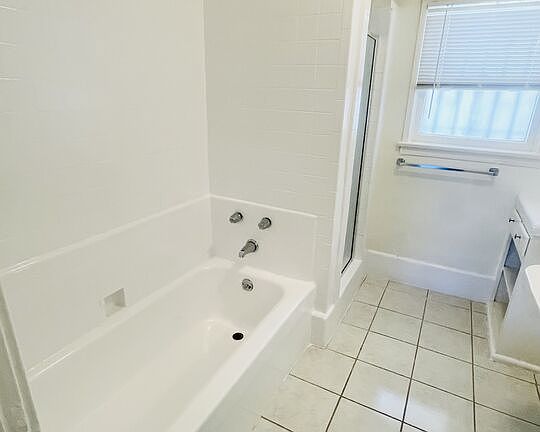 5th image of 7802 Crenshaw Blvd